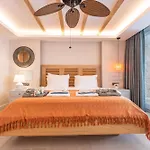 Saray Otel Kalkan